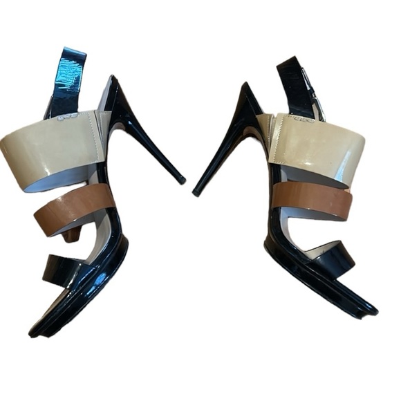 Michael Kors Leather Strapy Sandals - Picture 13 of 14